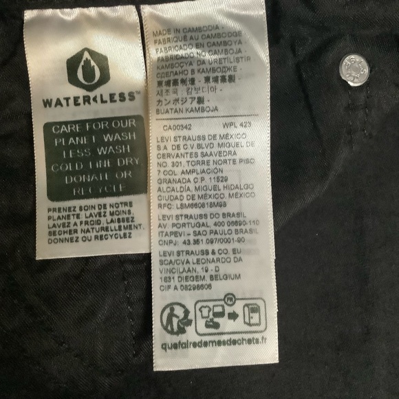 Levi's 724 High-Rise Slim Straight Black Jeans Size 32X32 NWT - Picture 9 of 9